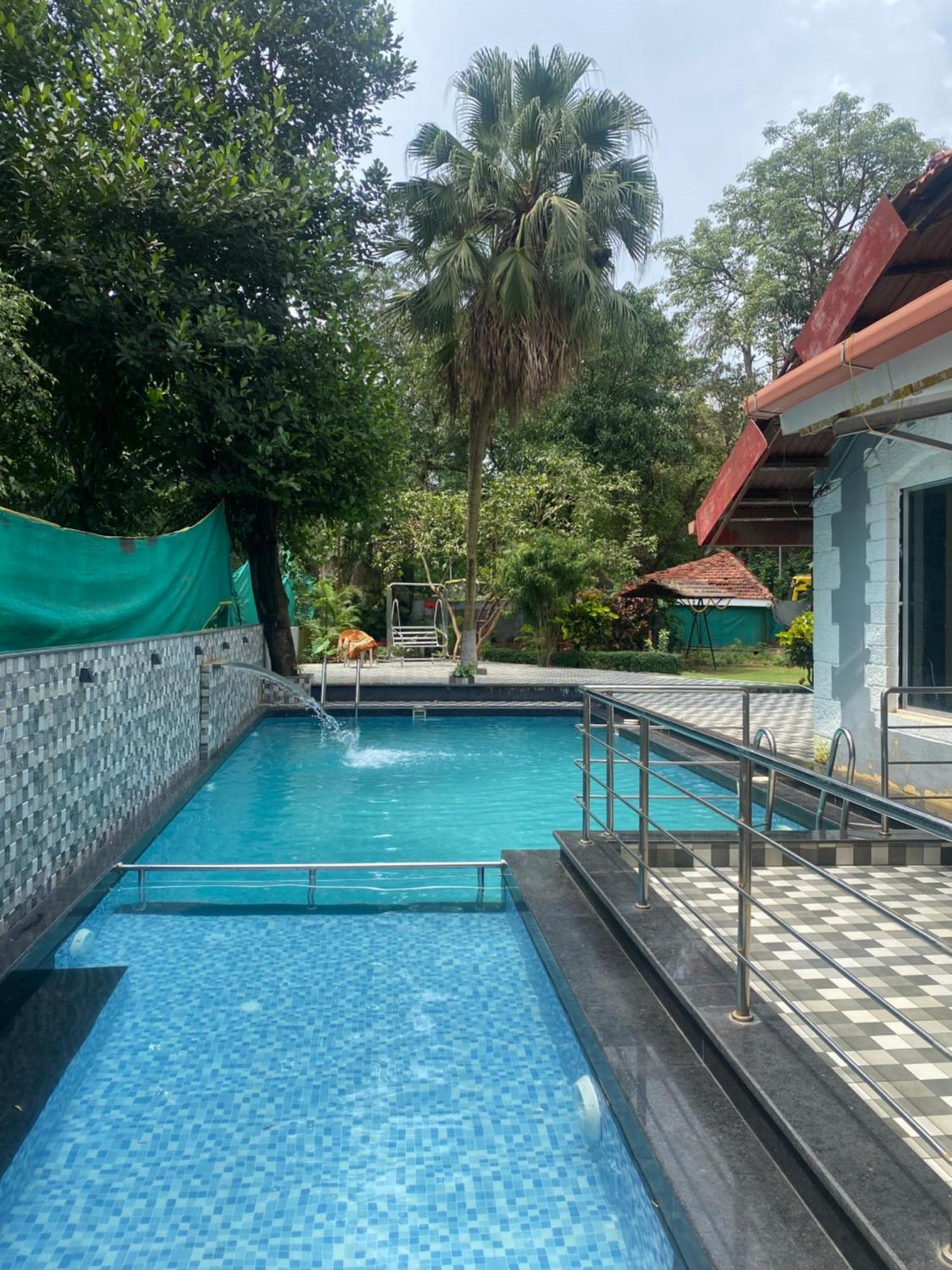 Jewel Resort Lonavala Exteriör bild